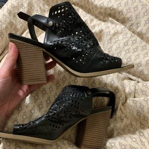 American Eagle Peep Toe Heeled Sandal